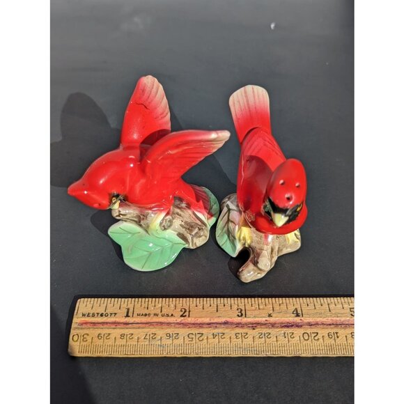 Vintage Red Cardinal Salt and Pepper Shaker's | Made in Japan - Picture 7 of 7